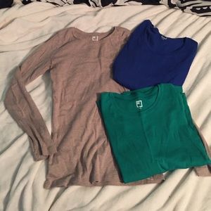 BUNDLE! Long sleeve tees