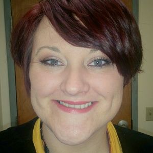 Meet your Posher, Carla