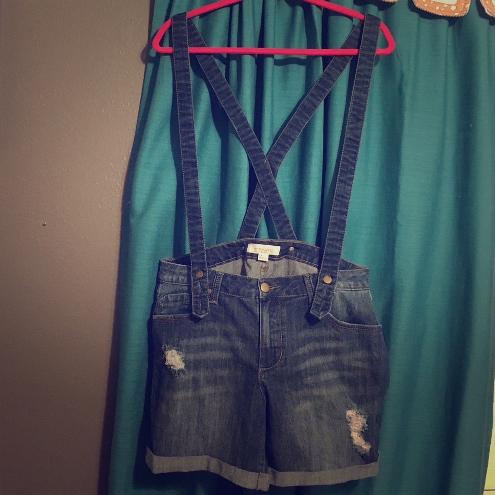 Blue jean overall shorts!