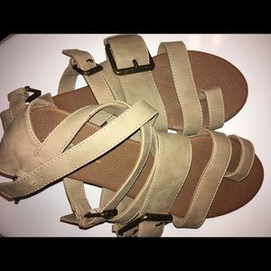 Volcom nude sandals