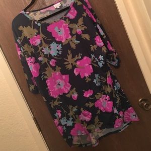 XL Green floral Lularoe Irma EUC