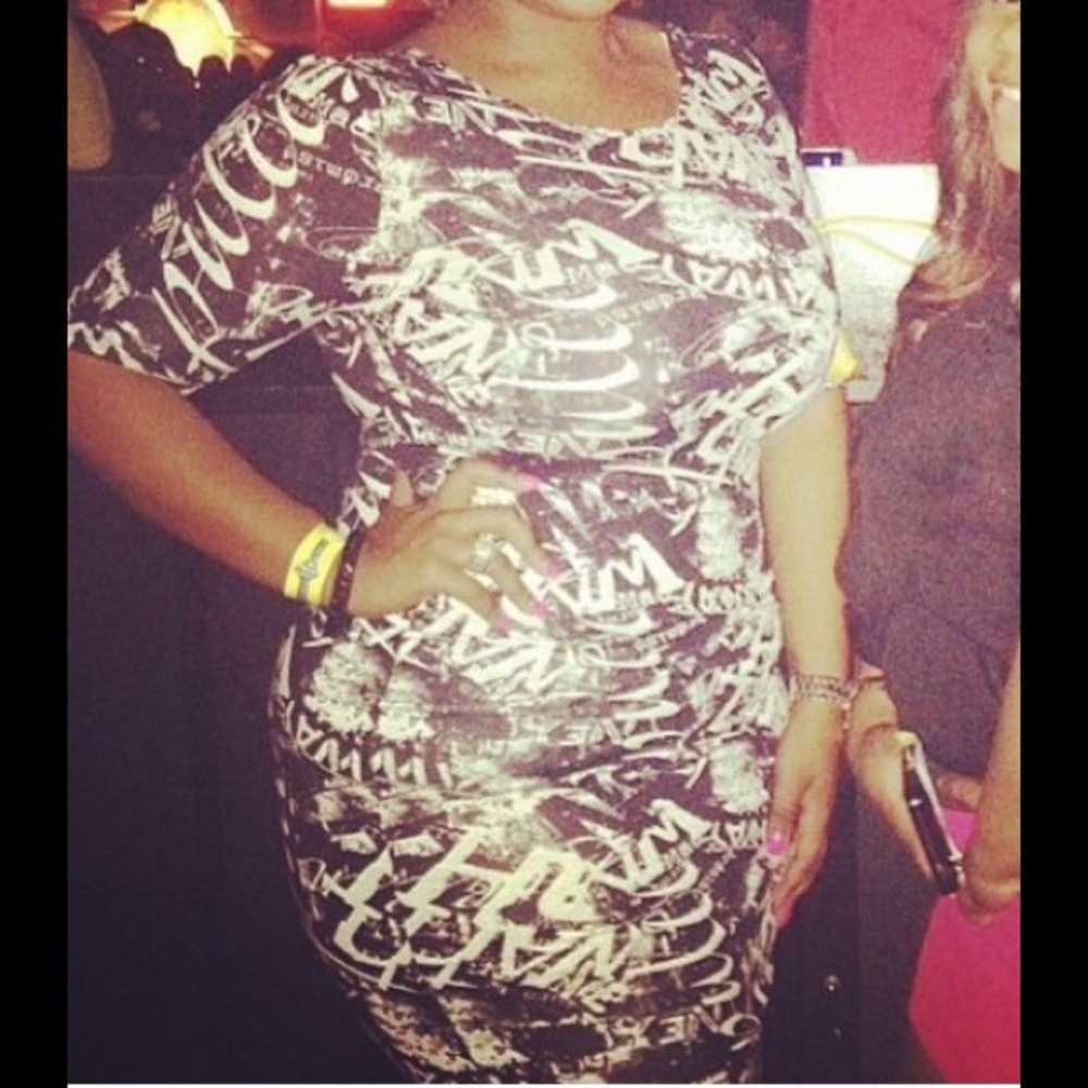 Word print fitted dress