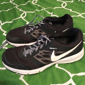 Black & White Nike Training/Running shoes