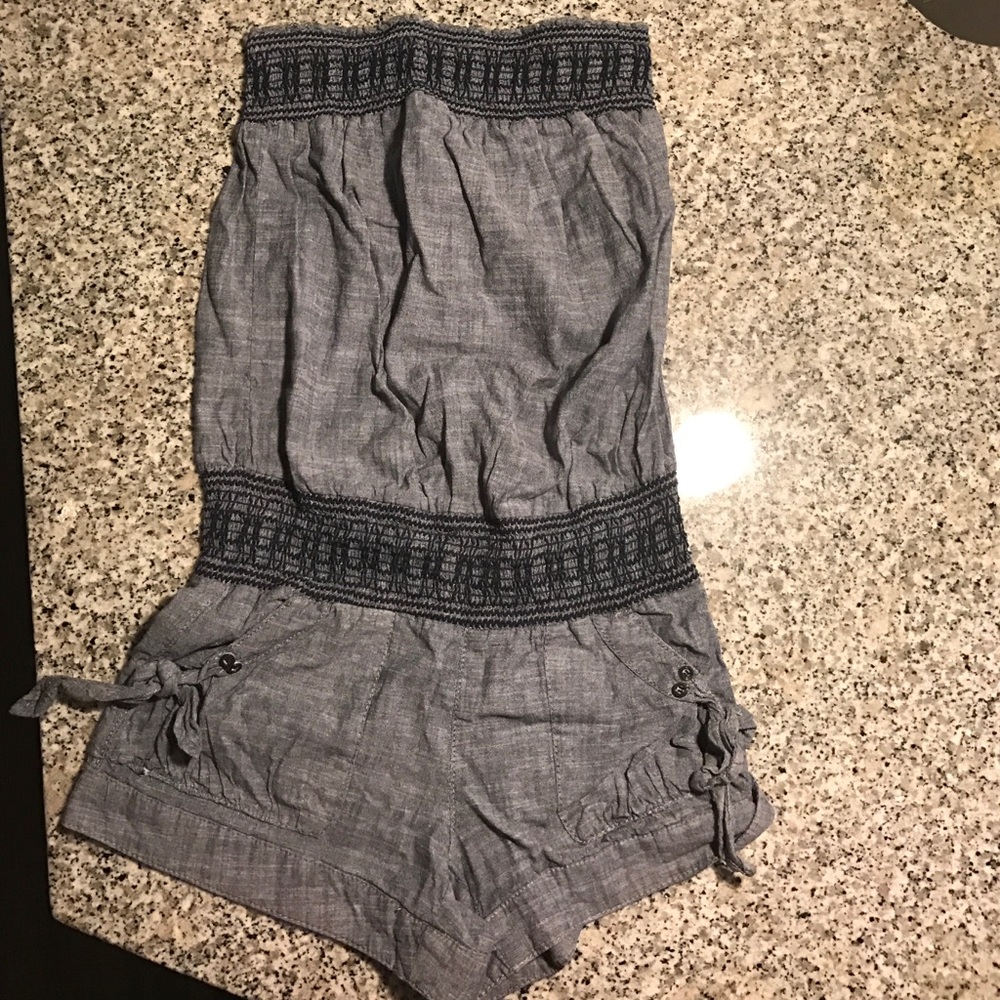 Strapless blue romper