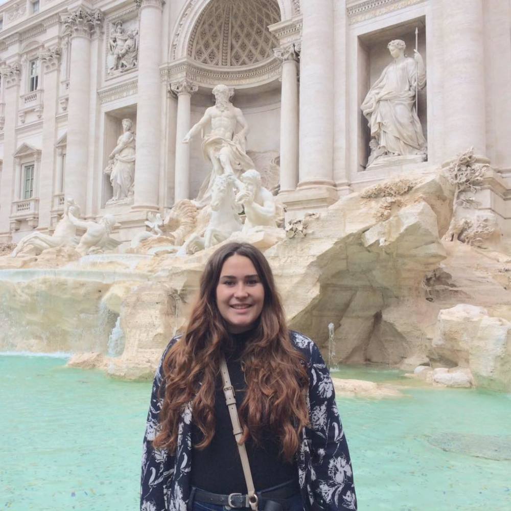 Meet your Posher, Hannah