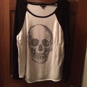 Skull sweater
