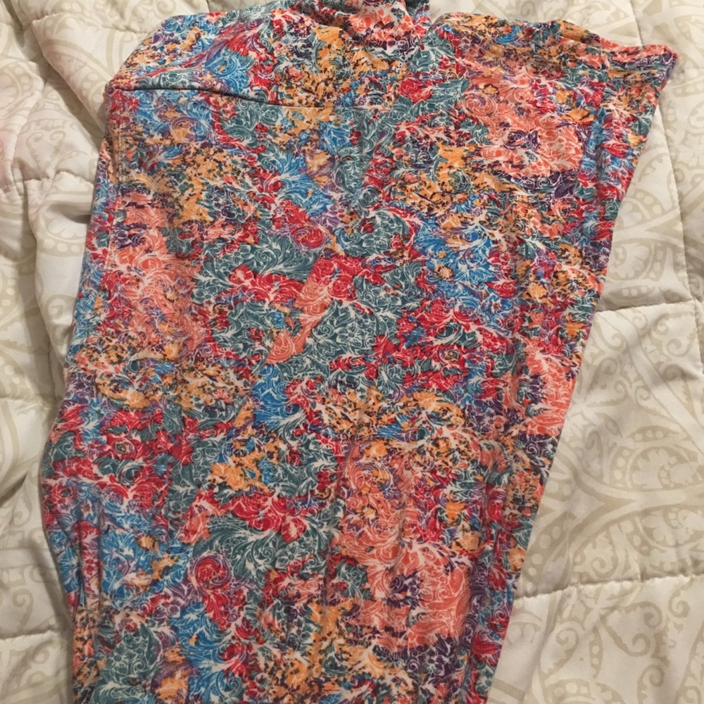 Lularoe Multicolor swirl print
