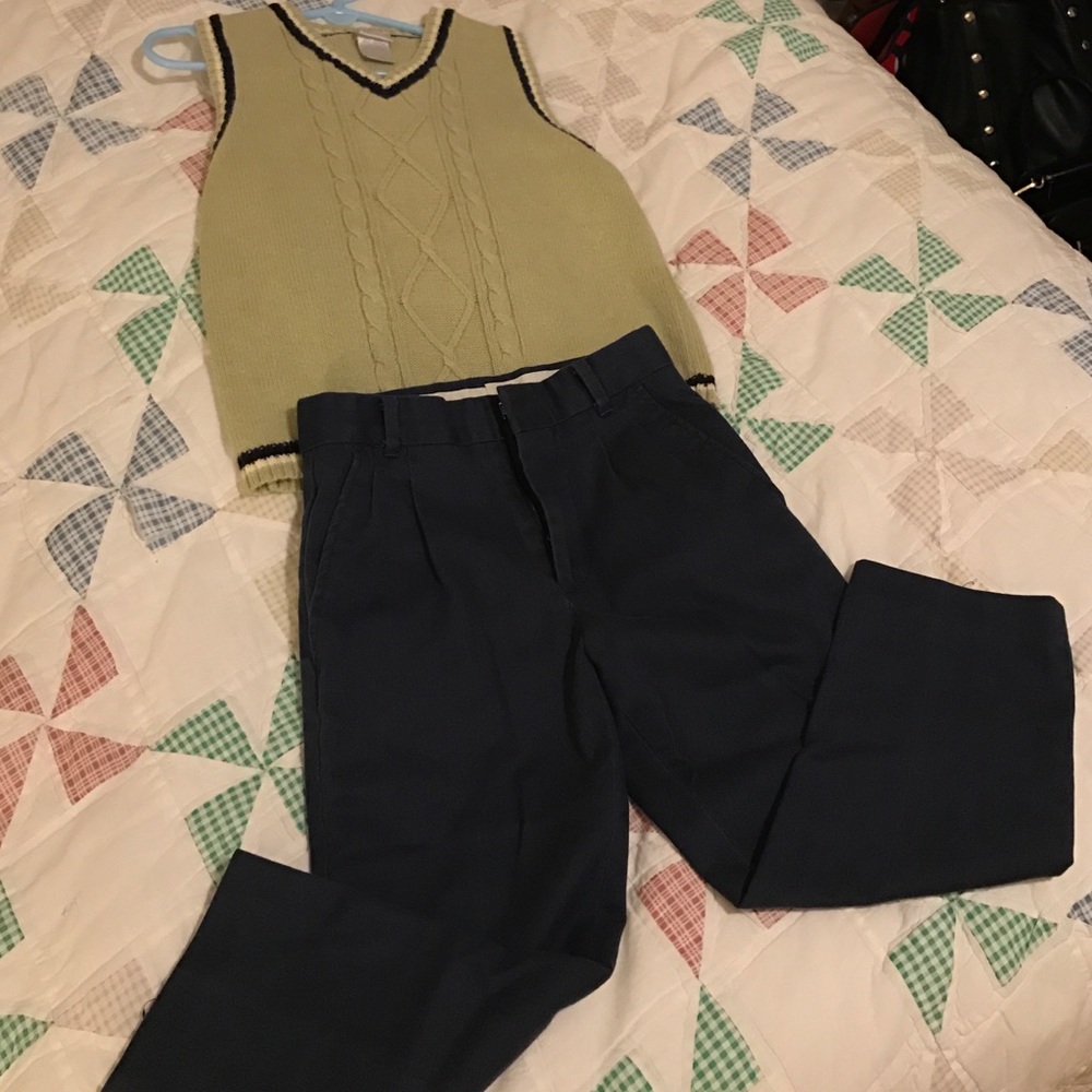 4T Sleeveless Dress Shirt for a Boy