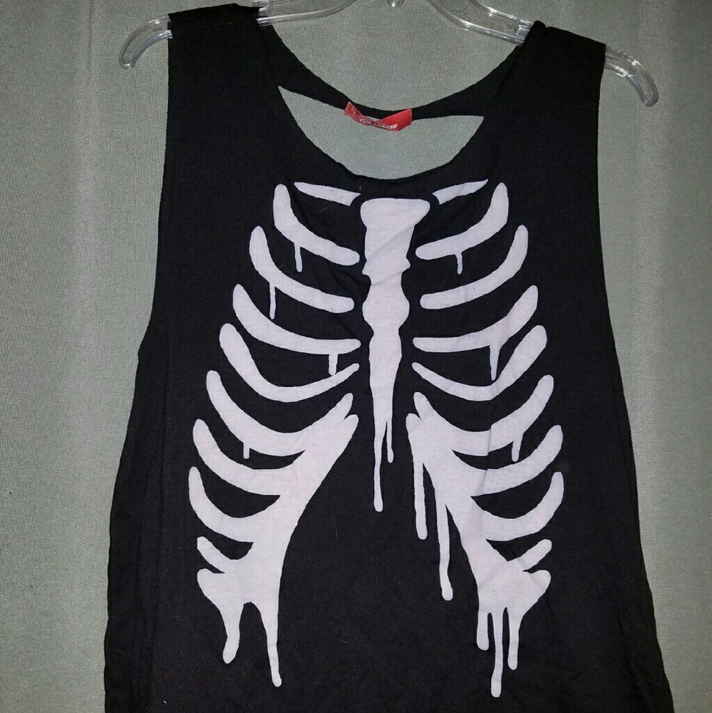 Ribcage tank