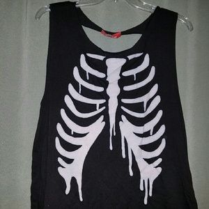 Ribcage tank