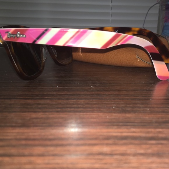 WAYFARER Pink Striped Ray Bans with Brown Accents - Picture 3 of 4