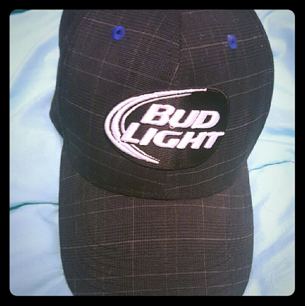 Men's bud light fitted hat