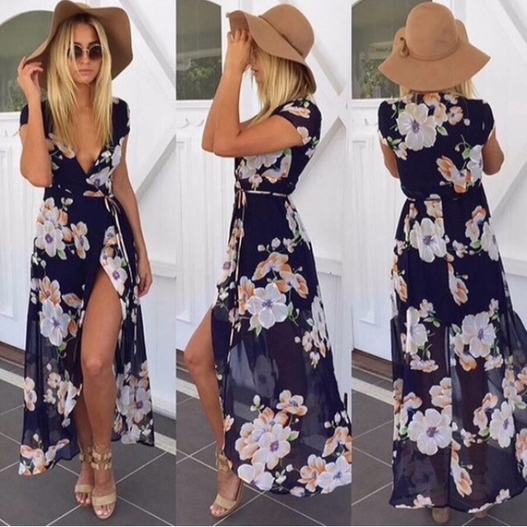 🎉Host Pick🎉 Floral Print Wrap Dress - Picture 2 of 5