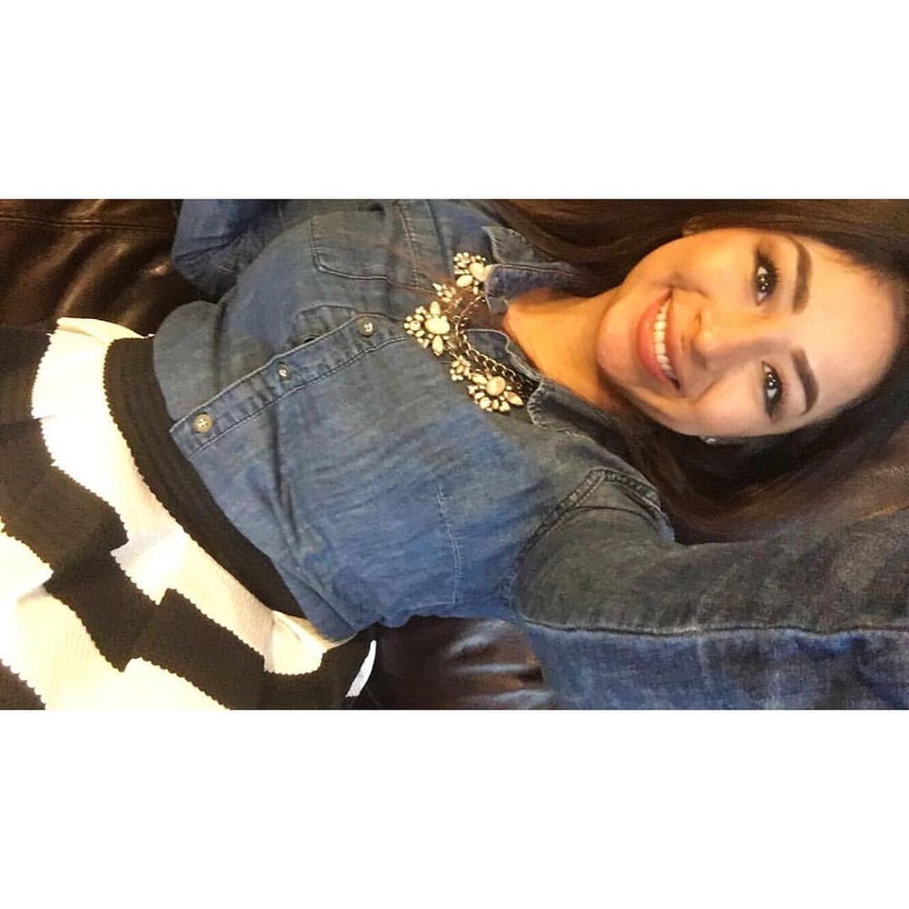 Meet your Posher, Jasmine