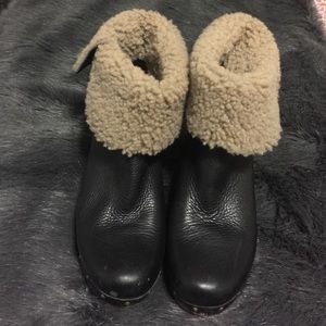 UGG Amoret Mid Bootie Boots (Black Leather)