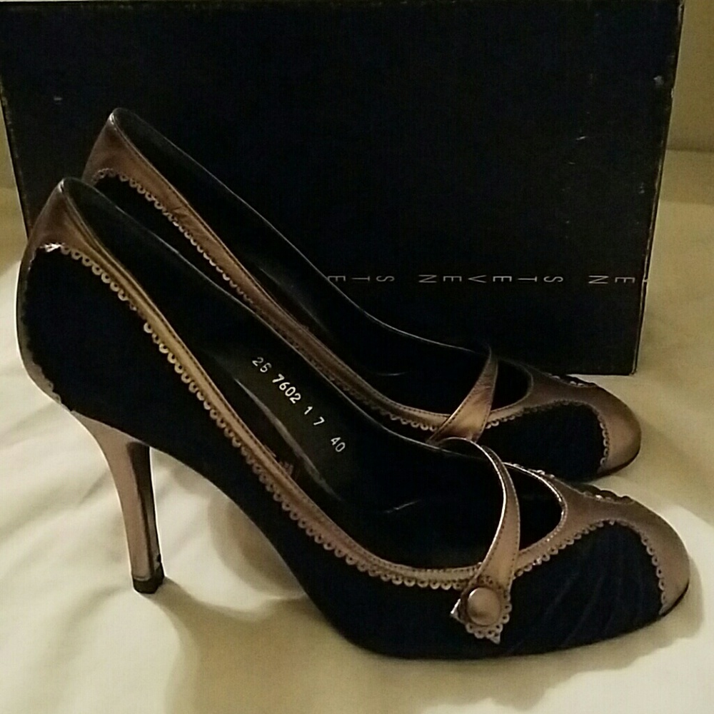 *SOLD* Steven by Steve Madden Black Mary Janes