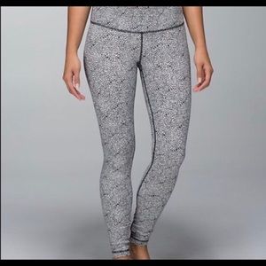 Lululemon Wunder under Floral print