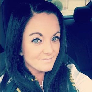 Meet your Posher, Briana