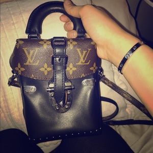 LV camera box bag