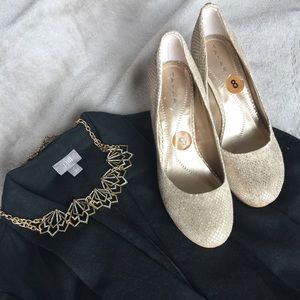 Never Worn Gold Tahiri Cork Heels