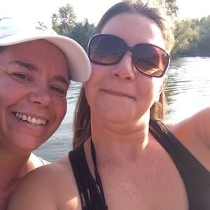 Meet your Posher, April