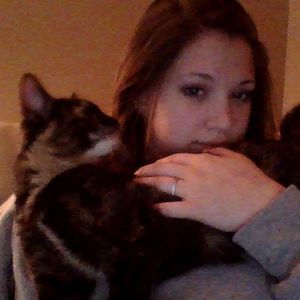 Meet your Posher, Alyssa