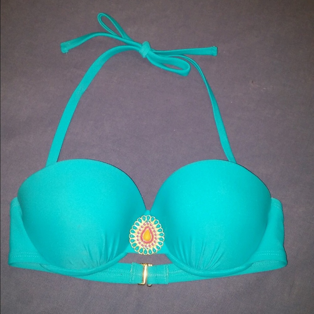 🚨SOLD🚨Teal padded bikini top with jewel pendant
