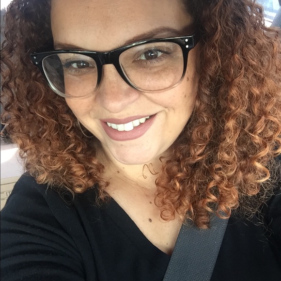 Meet your Posher, Carolina - Picture 3 of 6