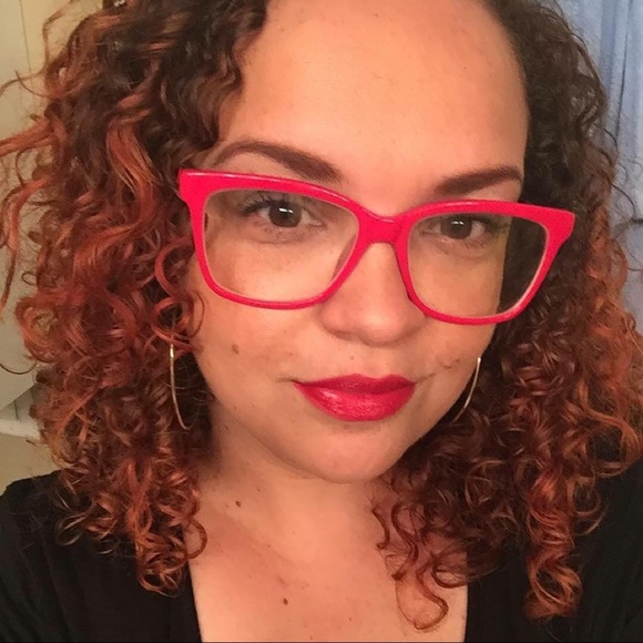 Meet your Posher, Carolina - Picture 2 of 6