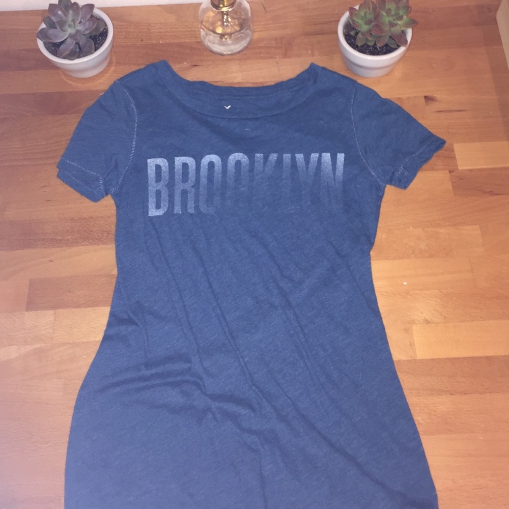 American eagle t shirt
