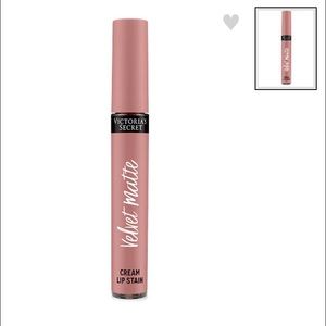 Victoria's Secret Velvet Matte Lipstick - Adored