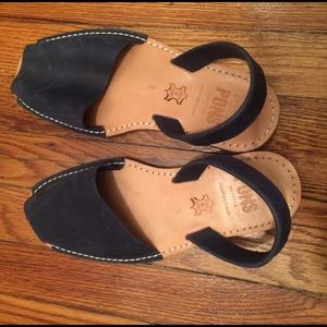Pons Navy Blue Sandals