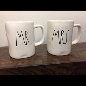Rae Dunn Mrs. and Mr. mug set