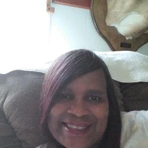 Meet your Posher, Debra