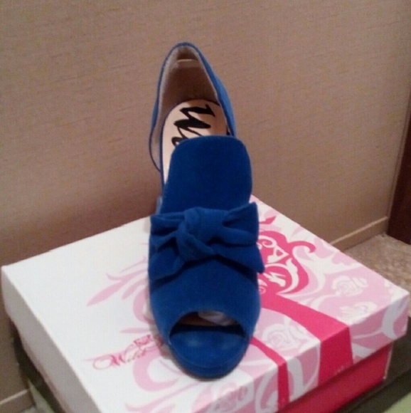 *⚠FINAL PRICE⚠* GORGEOUS High heels - Picture 2 of 2