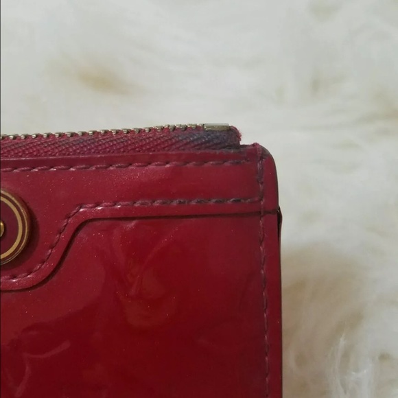 Authentic Louis Vuitton Vernis leather keychain - Picture 4 of 4