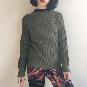 Knit top that keeps you warm
