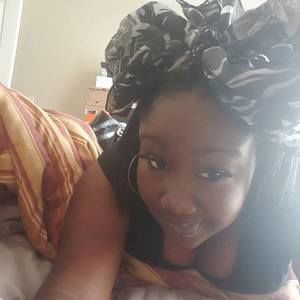 Meet your Posher, Alicia