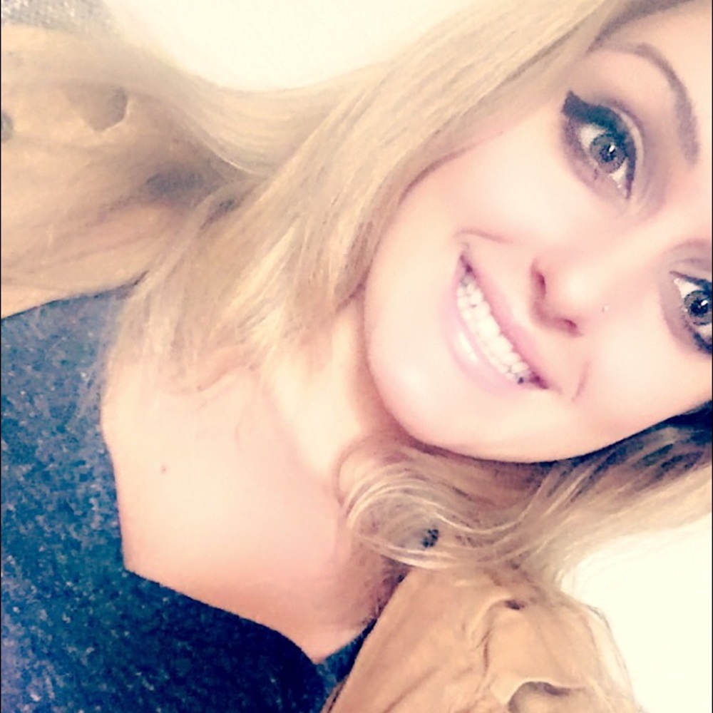 Meet your Posher, Amber