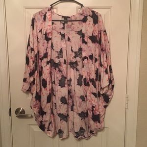 Forever 21 Pink Floral Kimono