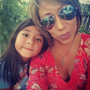 Meet your Posher, Edna