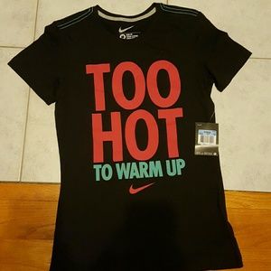 Nike shirt NWT