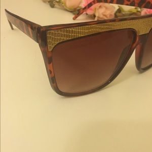 Tortoise Print & Gold Sunglasses