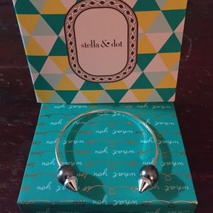 🎉Sale! Brand new Stella & Dot bracelet