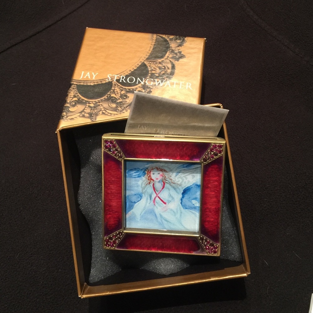 NIB- Jay Strongwater picture frame, approx 2 3/4sq