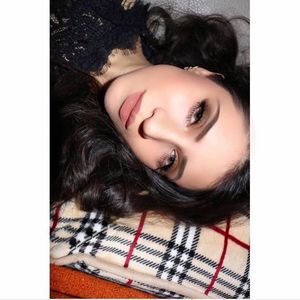 Meet your Posher, ივერია