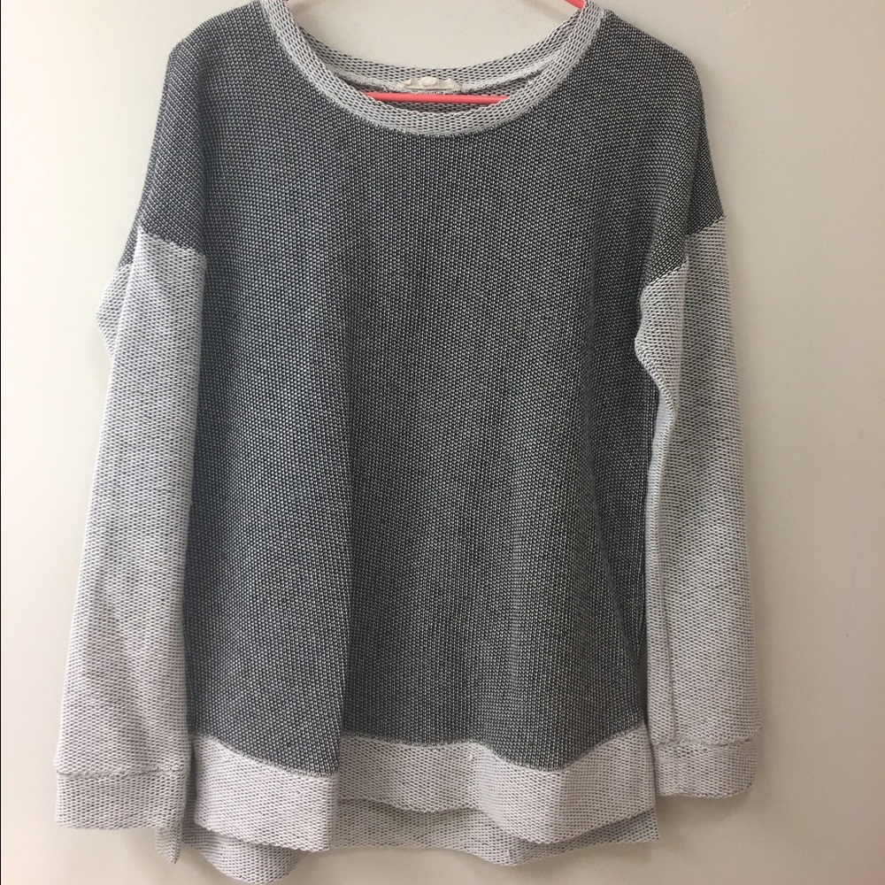 Black and Grey Knit Sweater Size: S/M
