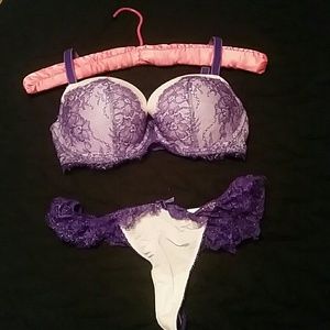 Bra and panty set -NWOT