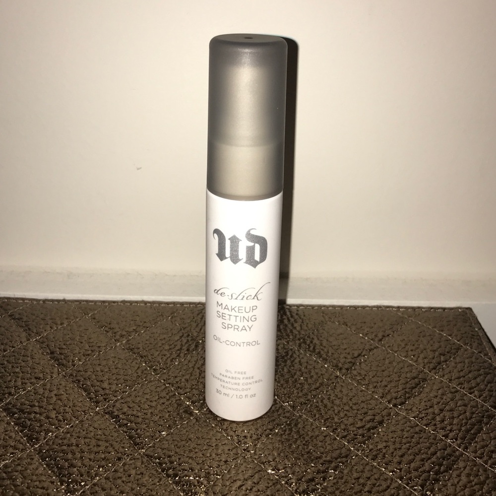 Urban Decay setting spray!