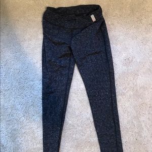 dark grey speckled zella leggings!